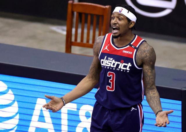 截然不同的 截然不同的