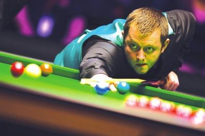 球队中的两 球队中的两